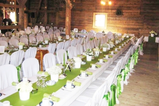 Bild 5: Hochzeit in der Burgscheune